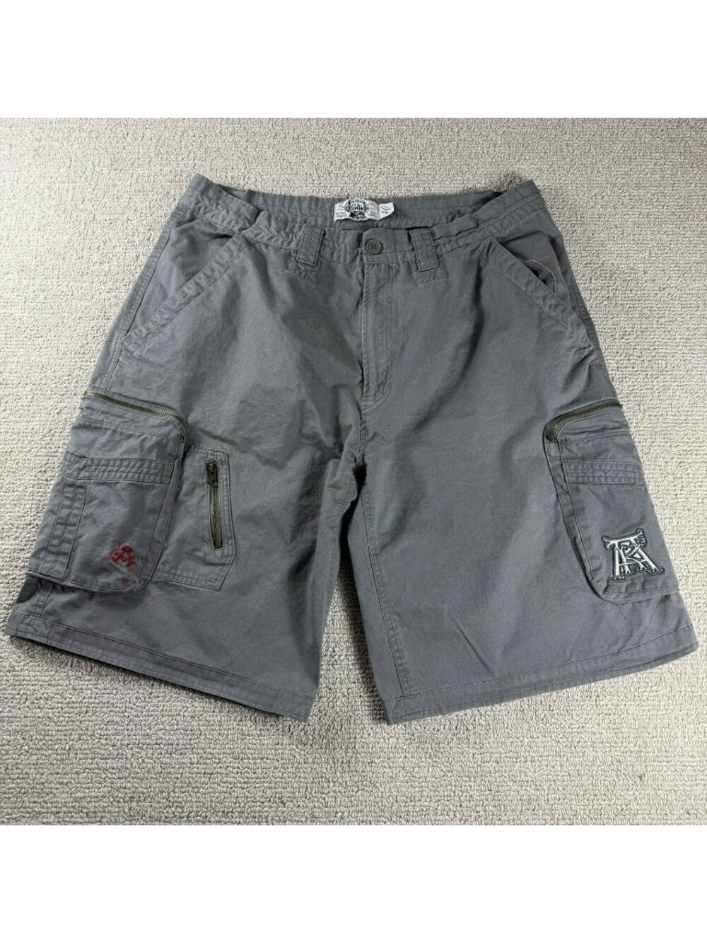 Akademiks Relaxed Fit Y2K Baggy Logo Cargo Shorts Gray Men’s Size 40 x 12
